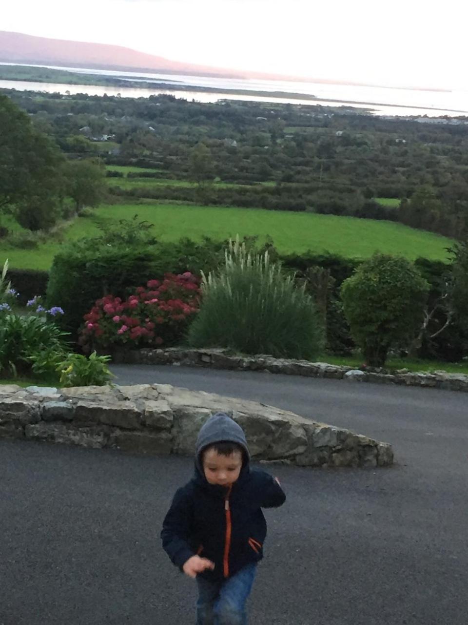 Benbulben Farmhouse B&B Drumcliff Exterior foto